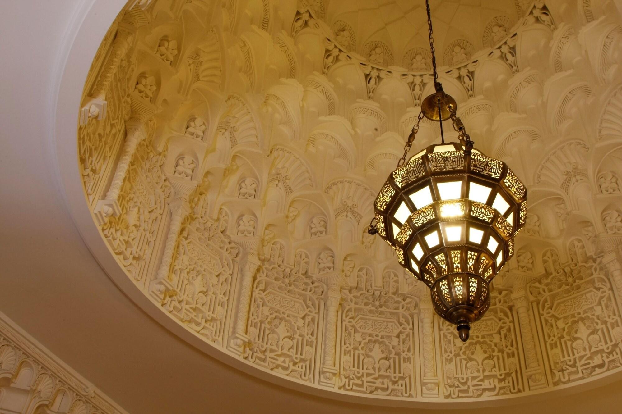 Riad Kniza Marrakesh Exterior photo Ceiling of the main hall