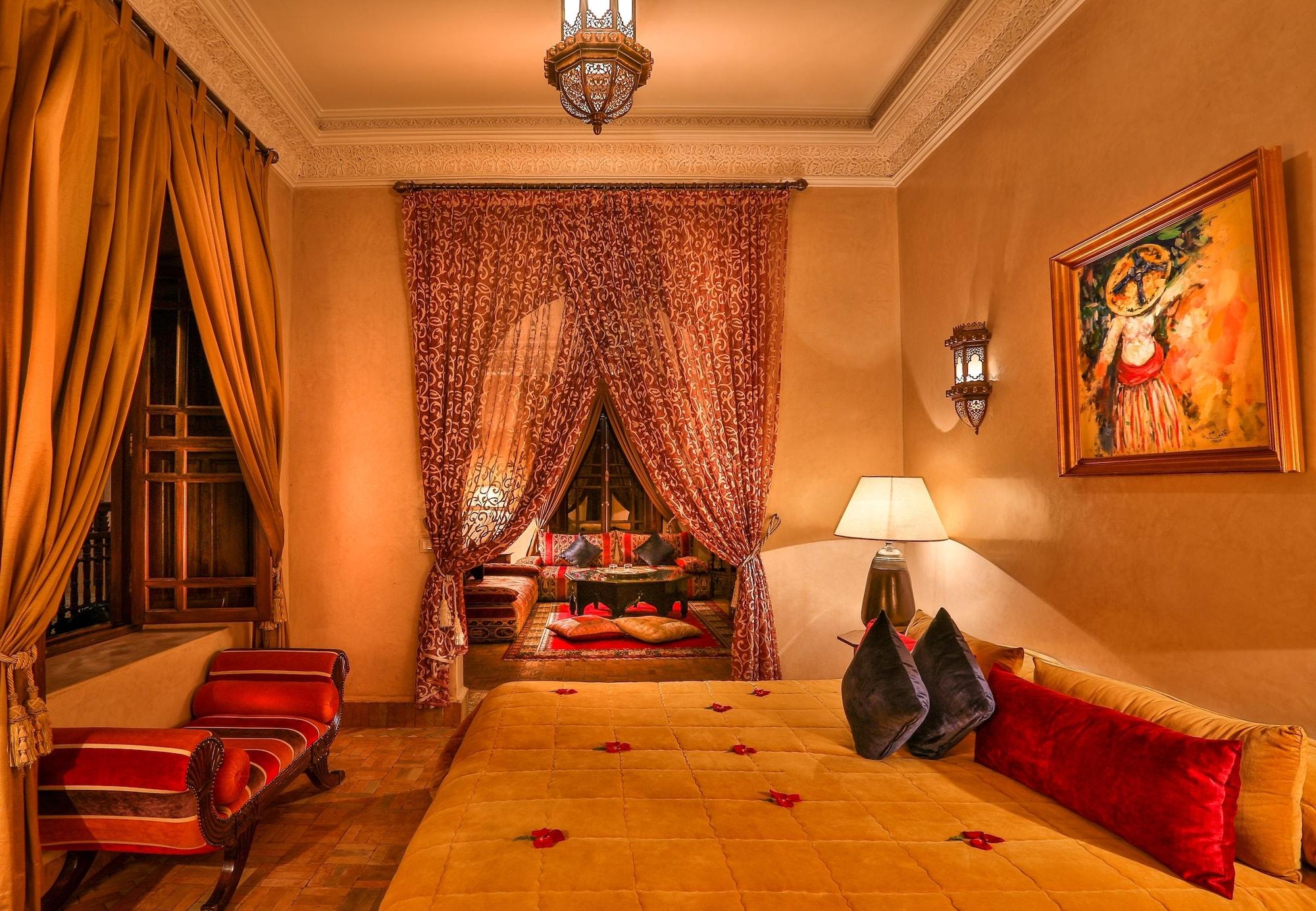 Riad Kniza Marrakesh Exterior photo The interior of the hotel