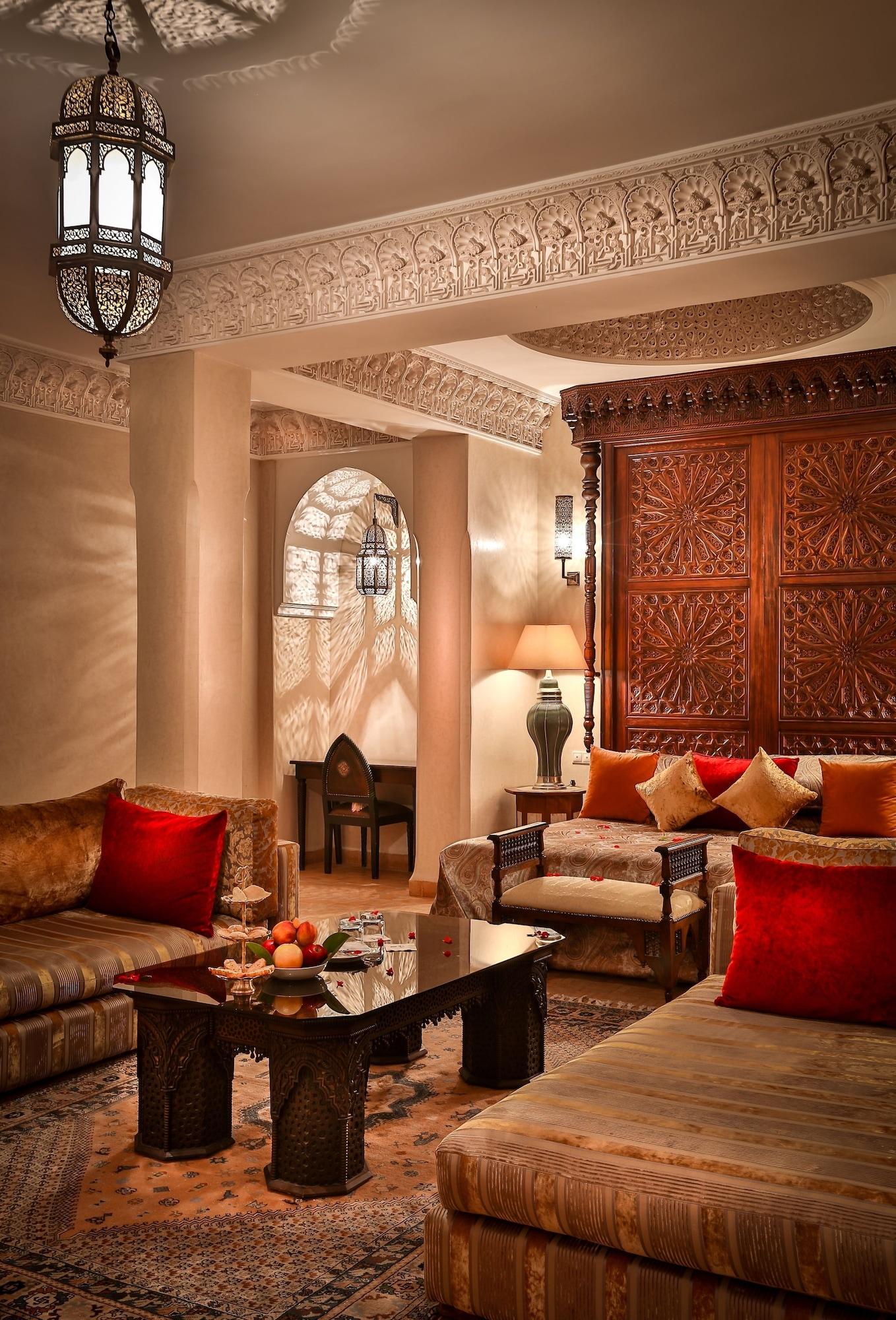 Riad Kniza Marrakesh Exterior photo The interior of a suite at the Four Seasons Hotel, Marrakech