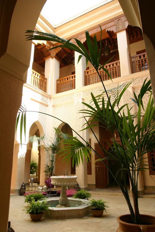 Riad Kniza Marrakesh Exterior photo The interior of the Riad