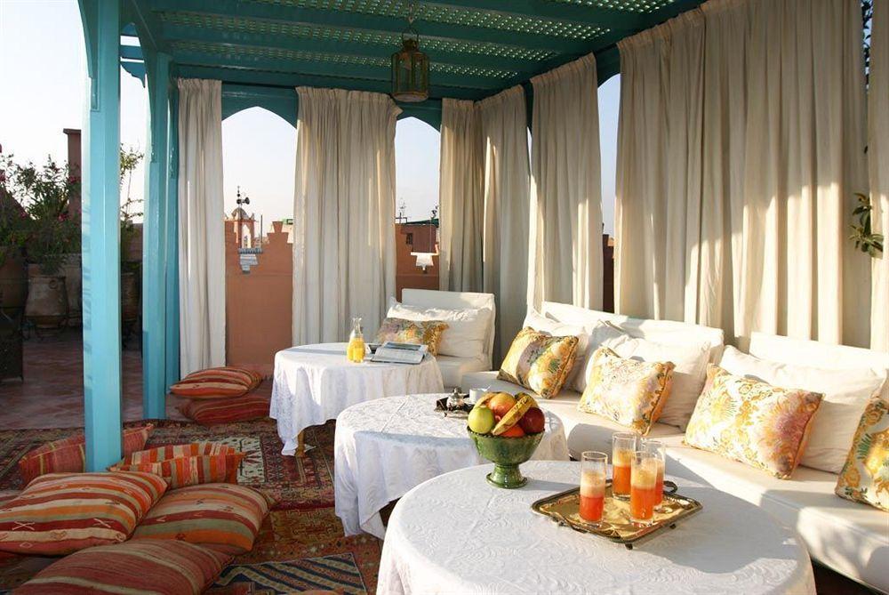 Riad Kniza Marrakesh Exterior photo Rooftop terrace