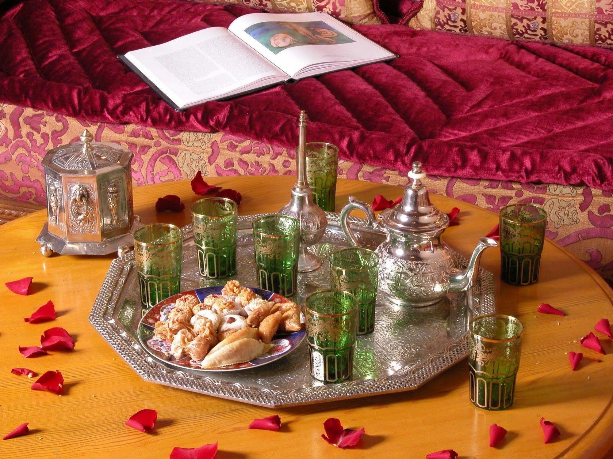 Riad Kniza Marrakesh Exterior photo Moroccan mint tea
